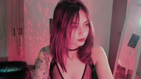 Snapshot of ephemeral_hot chatting on April 30, 2026, 1:01 am Leyla online show from April 30, 2026, 1:01 am