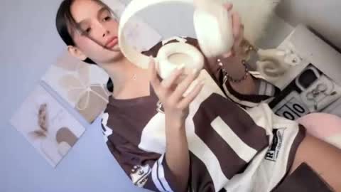 Snapshot of eres_guapa chatting on June 12, 2026, 6:12 am Elisa online show from June 12, 2026, 6:12 am