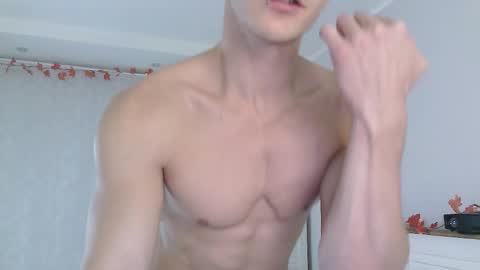 Eric Crush online show from November 10, 2025, 3:49 am