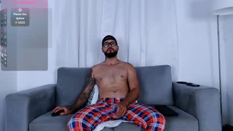 Snapshot of eric_evans1 chatting on September 23, 2025, 2:47 am Eric Evans online show from September 23, 2025, 2:47 am