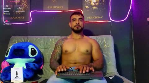 Brayan online show from November 15, 2025, 2:20 am