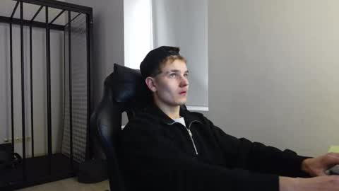    online show from October 30, 2025, 9:22 am