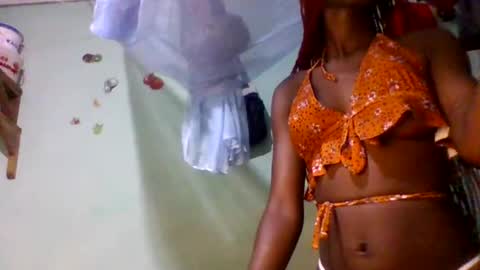 Snapshot of erica843871 chatting on September 13, 2025, 7:46 pm Erica online show from September 13, 2025, 7:46 pm