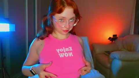 Snapshot of erica_nelson chatting on June 26, 2026, 4:50 am Erica 3 online show from June 26, 2026, 4:50 am