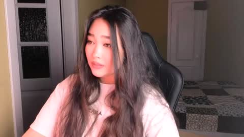 Snapshot of erica_wayne chatting on February 8, 2025, 1:44 pm Erica Wayne online show from February 8, 2025, 1:44 pm