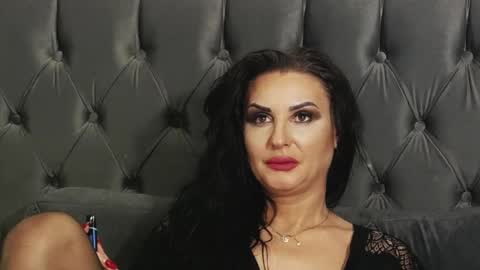 Erica online show from January 24, 2025, 8:32 pm