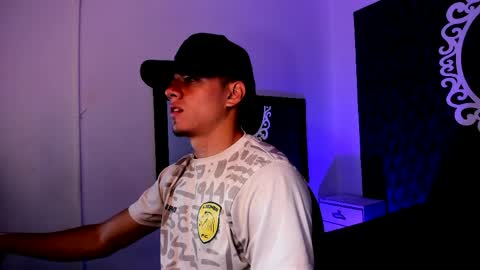 Erick  online show from April 6, 2026, 11:55 am