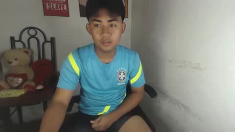 Snapshot of erick_cummer30 chatting on April 16, 2026, 11:40 pm erick_cummer30 online show from April 16, 2026, 11:40 pm