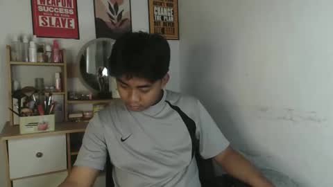 Snapshot of erick_cummer30 chatting on May 2, 2026, 12:15 am erick_cummer30 online show from May 2, 2026, 12:15 am