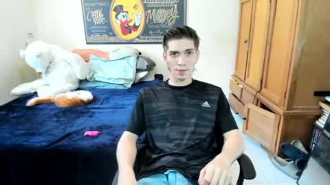 Snapshot of erick_de_rossee chatting on June 10, 2026, 6:07 pm erick_de_rossee online show from June 10, 2026, 6:07 pm