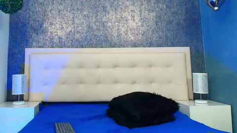   online show from September 24, 2025, 2:37 am