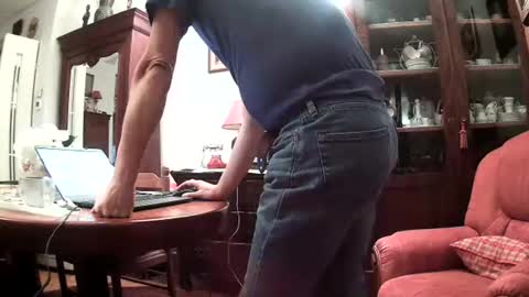 Snapshot of ericstephcam31 chatting on November 27, 2025, 10:28 am Steph et Eric online show from November 27, 2025, 10:28 am