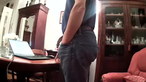 Snapshot of ericstephcam31 chatting on November 28, 2025, 12:08 pm Steph et Eric online show from November 28, 2025, 12:08 pm