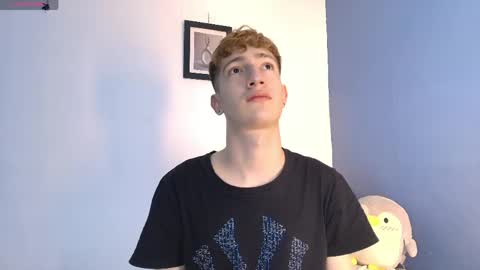 Snapshot of erik_golden_ chatting on May 3, 2026, 8:37 pm I am Erik online show from May 3, 2026, 8:37 pm