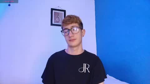 Snapshot of erik_golden_ chatting on May 13, 2026, 9:11 pm I am Erik online show from May 13, 2026, 9:11 pm