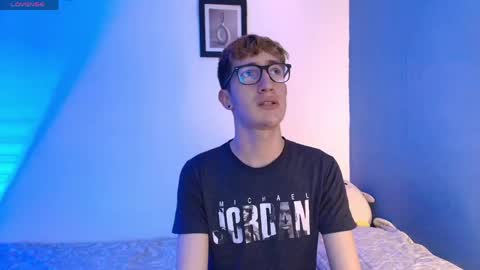 Snapshot of erik_golden_ chatting on June 6, 2026, 7:29 pm I am Erik online show from June 6, 2026, 7:29 pm