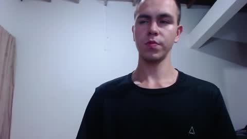 Snapshot of erik_rodriguez chatting on February 11, 2025, 12:59 am Erik rodriguez online show from February 11, 2025, 12:59 am