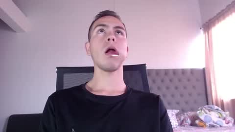 Snapshot of erik_rodriguez chatting on February 15, 2026, 7:43 pm Erik rodriguez online show from February 15, 2026, 7:43 pm