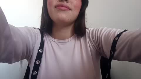 Erika online show from December 5, 2024, 2:22 pm