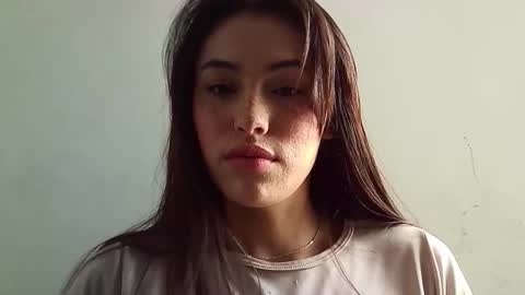 Erika online show from November 30, 2025, 4:11 pm