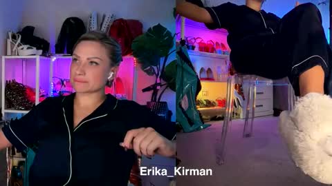 Erika      online show from November 11, 2025, 10:04 am