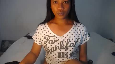 erika_madrigal online show from March 7, 2025, 5:17 pm