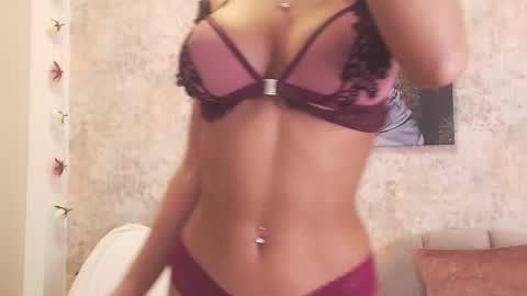 Erikabeee online show from February 18, 2025, 6:37 am