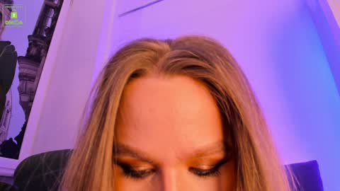 Erika online show from February 16, 2026, 4:30 am