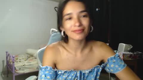 erina_1 online show from January 18, 2025, 12:35 am