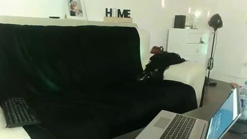 Erica online show from March 7, 2026, 4:26 pm