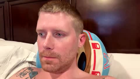 eriwat713 online show from February 27, 2025, 3:36 am