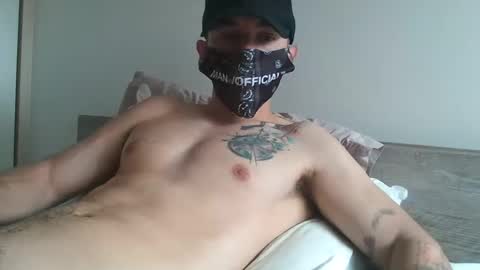 Snapshot of erneangel93 chatting on February 20, 2025, 4:14 pm Private open straight big uncut cock add my snap online show from February 20, 2025, 4:14 pm