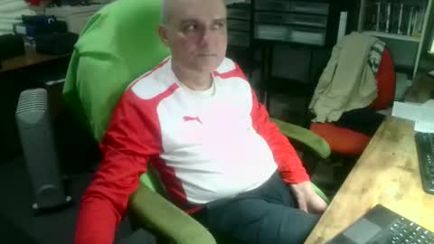 ernello online show from September 27, 2025, 6:57 pm