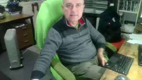 ernello online show from October 23, 2025, 5:33 pm