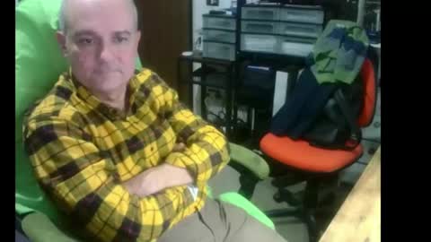 ernello online show from January 5, 2026, 6:44 pm