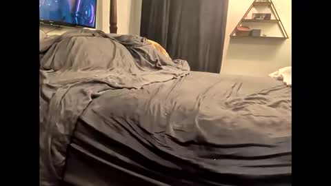 Hmmmhmmmm online show from April 17, 2026, 2:36 am