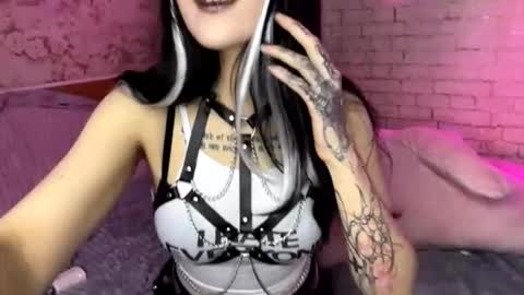 Nina online show from February 18, 2026, 11:06 am