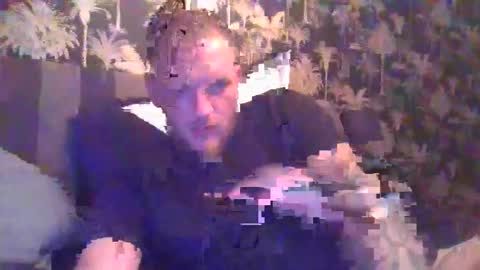 eroguy20 online show from November 5, 2025, 12:38 pm