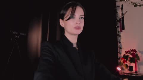 erohaze online show from December 26, 2024, 4:58 pm