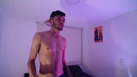 Snapshot of eros_chipre chatting on December 2, 2024, 4:09 am Eros online show from December 2, 2024, 4:09 am