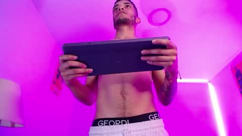 Snapshot of eros_chipre chatting on February 26, 2025, 12:03 pm Eros online show from February 26, 2025, 12:03 pm