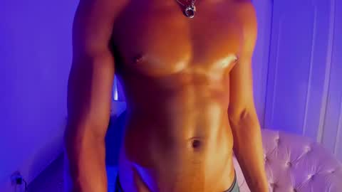 eros_wild online show from March 8, 2025, 4:34 am