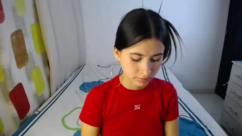 Snapshot of erosgirls_ chatting on October 25, 2025, 2:52 am erosgirls_ online show from October 25, 2025, 2:52 am