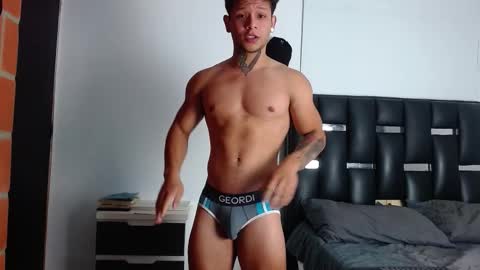 Snapshot of erosscott chatting on September 30, 2025, 9:53 pm Eros online show from September 30, 2025, 9:53 pm