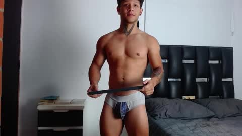 Snapshot of erosscott chatting on October 16, 2025, 3:35 pm Eros online show from October 16, 2025, 3:35 pm