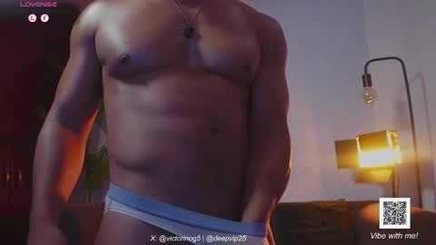Snapshot of eroswolfs chatting on May 7, 2026, 8:58 pm eroswolf online show from May 7, 2026, 8:58 pm