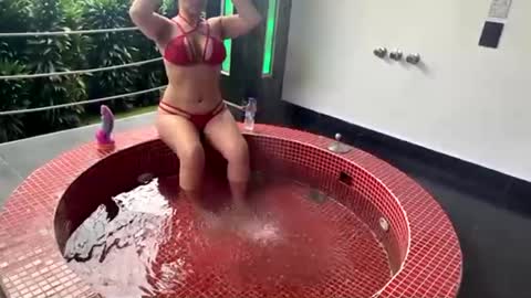 April online show from March 3, 2025, 9:48 pm