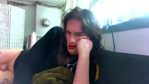 Nikki Erotica online show from May 13, 2026, 9:44 pm