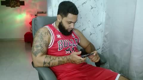Snapshot of eroticoblack chatting on May 7, 2026, 4:40 am Eroticoblack online show from May 7, 2026, 4:40 am