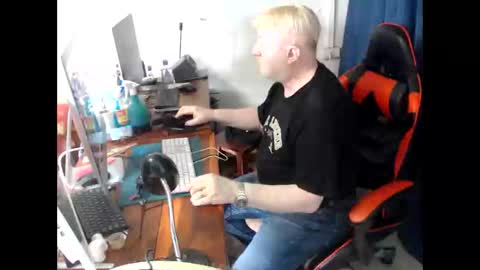 Tom Delaney online show from May 21, 2026, 3:02 am